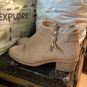 Steve Madden booties